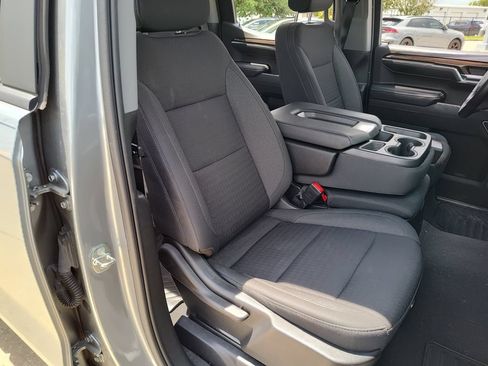Used 2023 Chevrolet Silverado 1500 LT AWD/4WD image 31