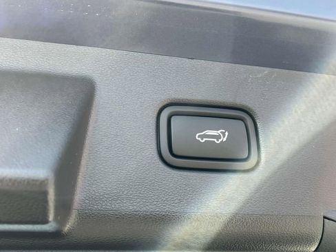 Used 2025 Hyundai Tucson SEL FWD image 18