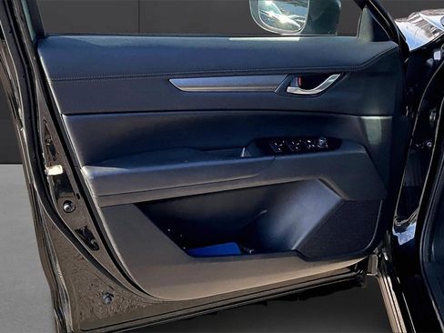 Used 2019 MAZDA CX-5 Touring image 18