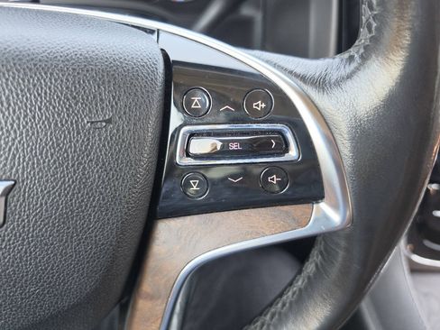 Used 2016 Cadillac Escalade ESV Luxury AWD/4WD image 34