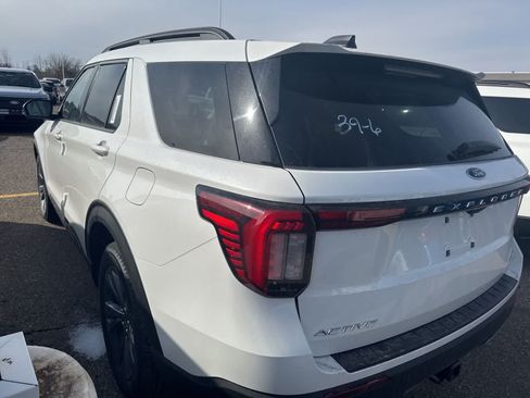 New 2026 Ford Explorer Active w/ Active Comfort Package AWD/4WD image 7