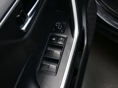 Used 2024 Toyota RAV4 XLE FWD image 10