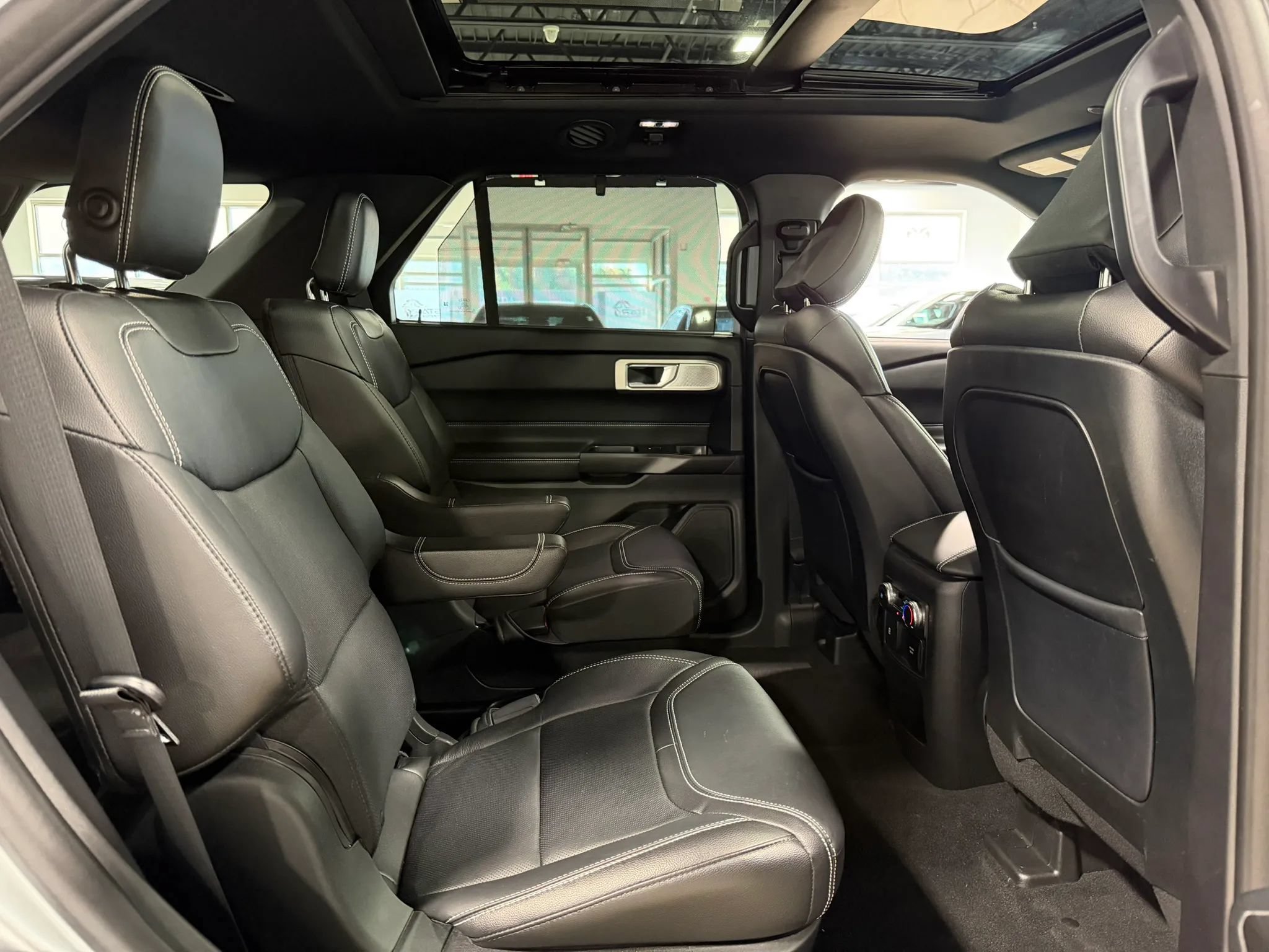 Used 2020 Ford Explorer ST w/ ST Street Pack AWD/4WD image 27