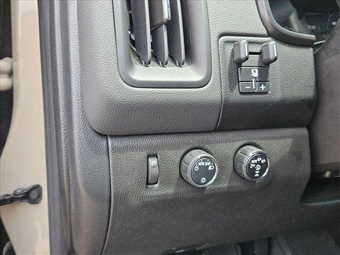 Used 2022 Chevrolet Colorado ZR2 AWD/4WD image 25