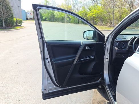 Used 2017 Toyota RAV4 SE w/ Power Special Value Package image 13