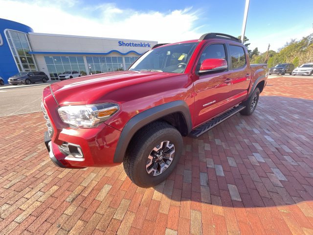 Used 2022 Toyota Tacoma TRD Off-Road w/ Technology Package AWD/4WD image 26