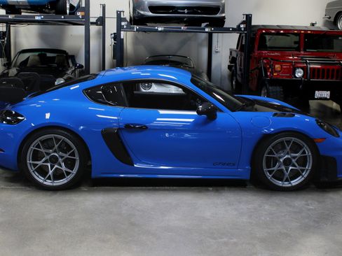 Used 2023 Porsche 718 Cayman GT4 RS image 8