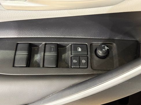 Certified 2024 Toyota Corolla SE w/ Convenience Package image 15