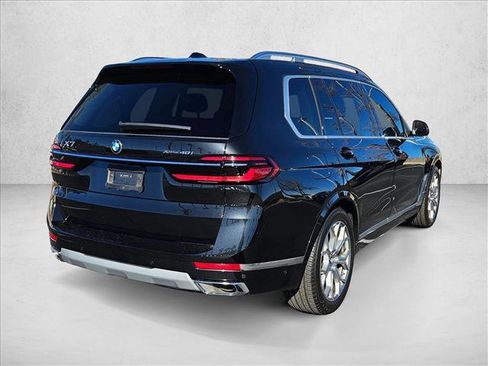 Used 2026 BMW X7 xDrive40i w/ Premium Package image 5
