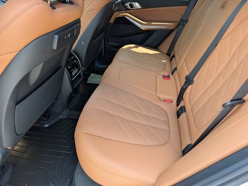 Used 2023 BMW X5 xDrive40i w/ Premium Package AWD/4WD image 24