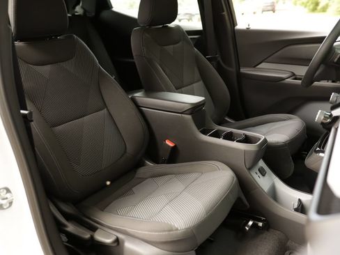 Used 2027 Chevrolet Bolt LT w/ Comfort Package FWD image 28