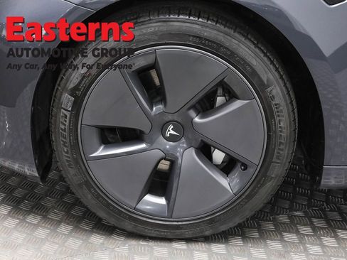 Used 2023 Tesla Model 3 Standard Range image 29
