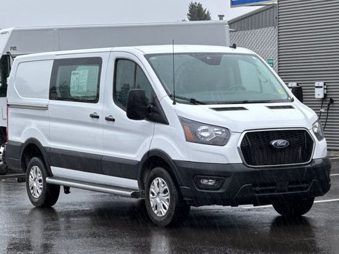 Used 2024 Ford Transit 250 Low Roof w/ Exterior Upgrade Package image 8