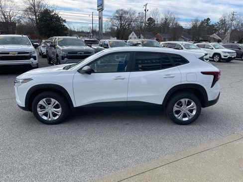 New 2026 Chevrolet Trax LS image 44