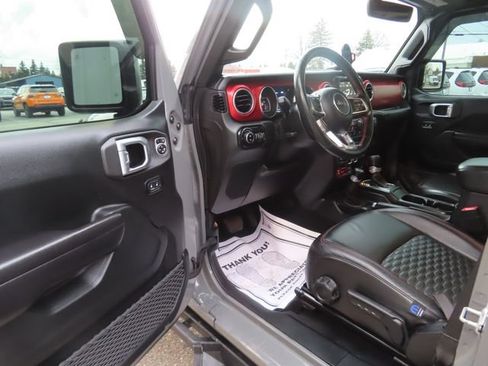 Used 2020 Jeep Gladiator Rubicon AWD/4WD image 18