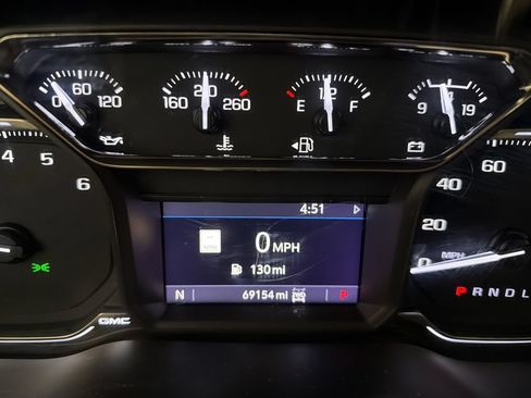 Used 2021 GMC Sierra 1500 AT4 w/ AT4 Preferred Package AWD/4WD image 9