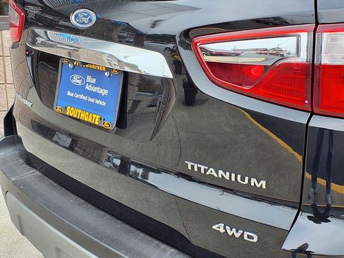Used 2022 Ford EcoSport Titanium image 26