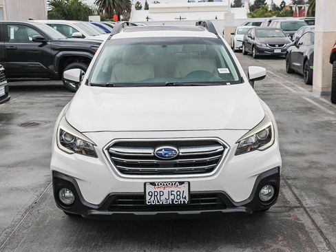 Used 2018 Subaru Outback 2.5i Premium image 2