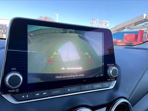 Used 2024 Nissan Sentra SV image 26