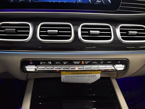 New 2026 Mercedes-Benz GLE 450 4MATIC image 32