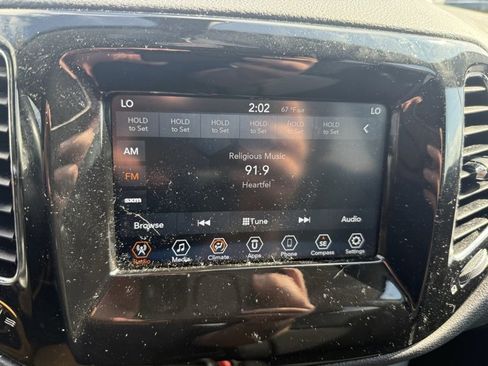 Used 2019 Jeep Compass Altitude image 11