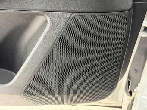 Used 2023 Nissan Pathfinder SV AWD/4WD image 25