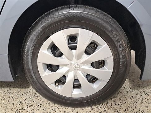 Used 2022 Toyota Corolla L image 8