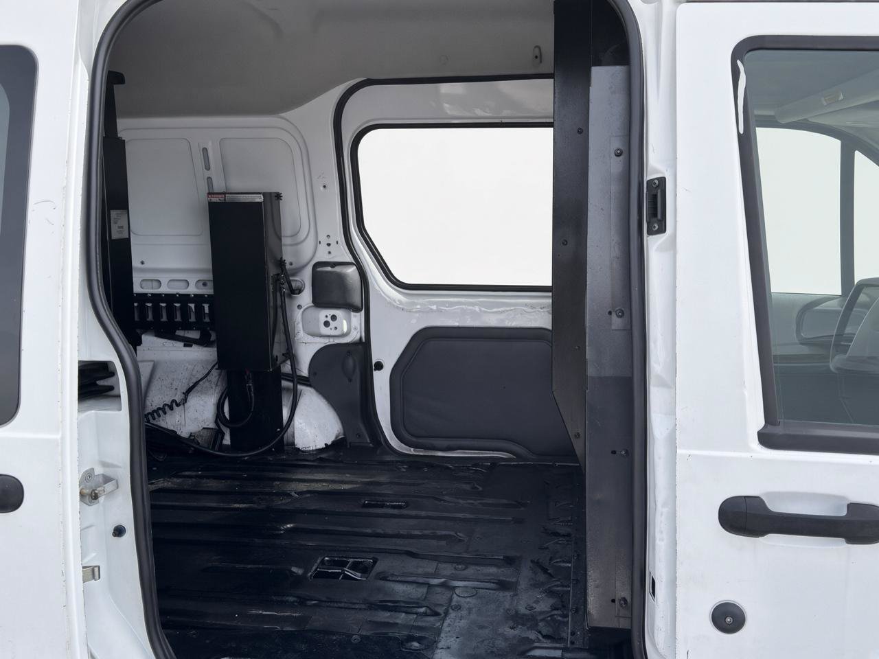 Used 2013 Ford Transit Connect XLT FWD image 17