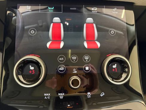 Used 2020 Land Rover Range Rover Velar S AWD/4WD image 34