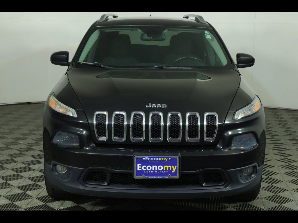 Used 2015 Jeep Cherokee Latitude AWD/4WD image 9