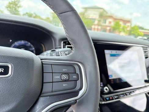 Used 2023 Jeep Wagoneer 2WD w/ Premium Group I image 15