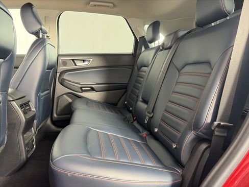 Used 2023 Ford Edge SEL w/ Sport Appearance Package AWD/4WD image 7