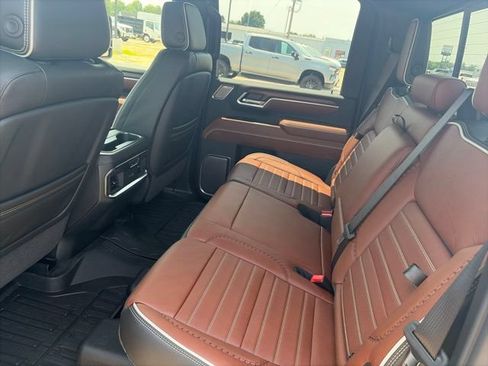 New 2026 GMC Sierra 2500 Denali Ultimate AWD/4WD image 11