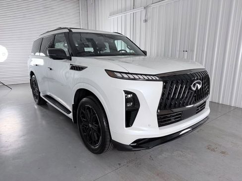 New 2026 INFINITI QX80 4WD image 3