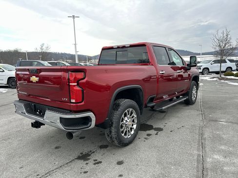 New 2026 Chevrolet Silverado 3500 LTZ w/ LTZ Premium Package image 7