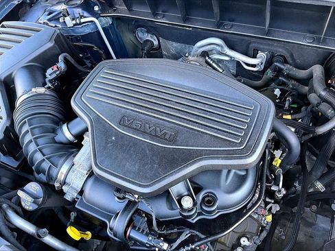 Used 2017 GMC Acadia SLT FWD image 36