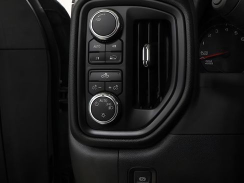 Used 2024 GMC Sierra 1500 Pro w/ Graphite Edition AWD/4WD image 18