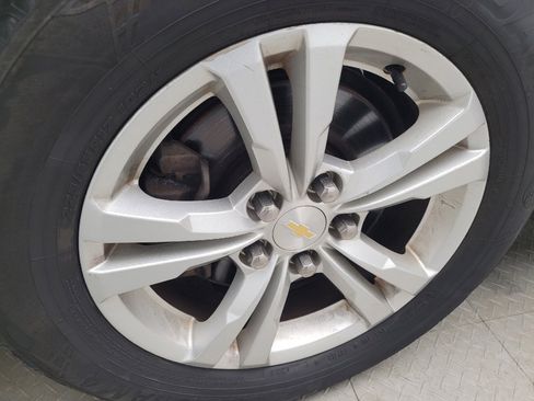 Used 2017 Chevrolet Equinox LS FWD image 31