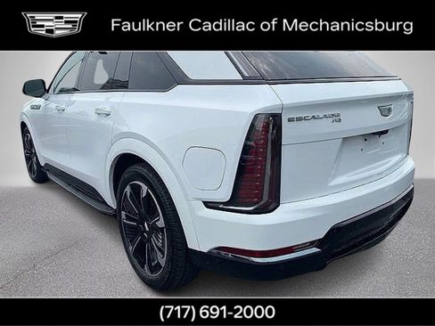 Certified 2025 Cadillac Escalade IQ Sport 1 w/ Smart Trailering package AWD/4WD image 9