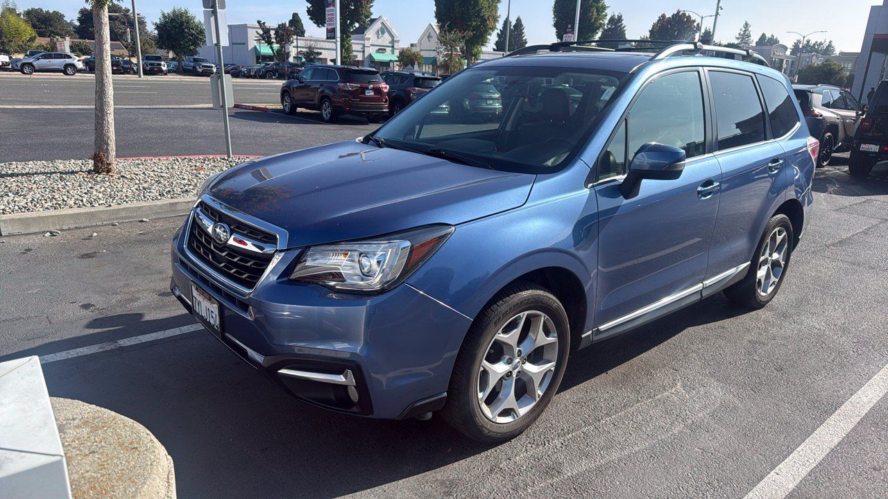 Used 2017 Subaru Forester 2.5i Touring AWD/4WD image 1