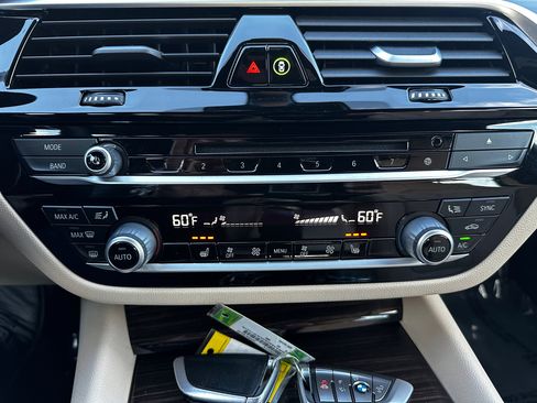 Used 2019 BMW 530i 530i Sport-Line & Executive Pa w/ Convenience Package image 37