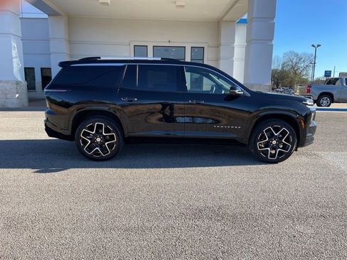New 2026 Chevrolet Traverse High Country FWD image 6