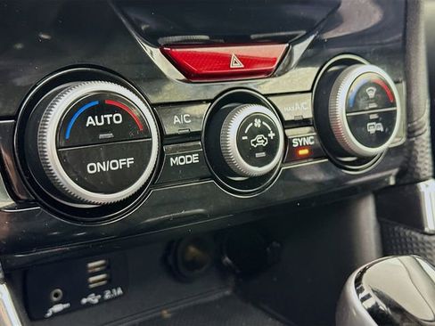 Certified 2024 Subaru Forester Limited image 17