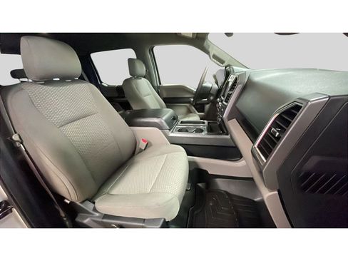 Used 2015 Ford F150 XLT w/ Equipment Group 302A Luxury image 17