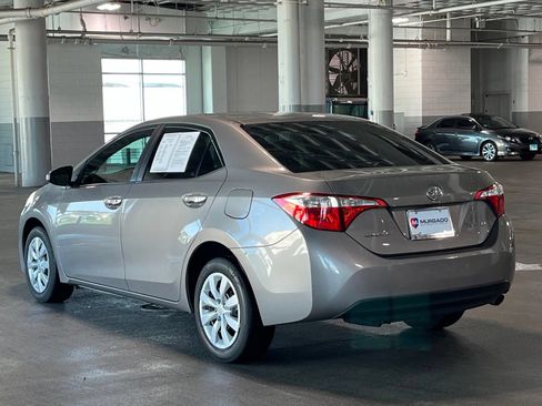 Used 2016 Toyota Corolla LE FWD image 8