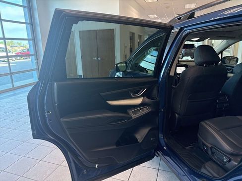 Used 2022 Subaru Ascent Limited w/ Technology Package AWD/4WD image 12