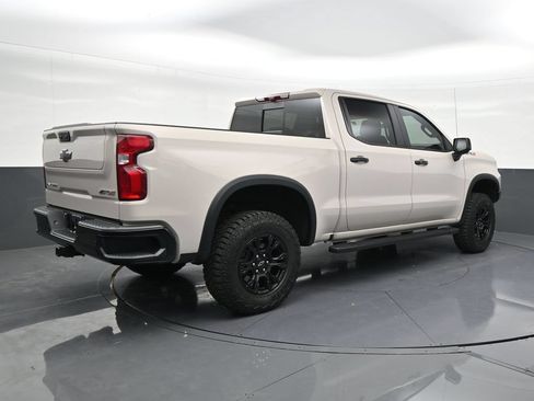 Used 2026 Chevrolet Silverado 1500 ZR2 AWD/4WD image 5