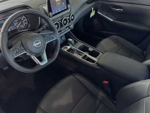 New 2025 Nissan Sentra SR w/ SR Premium Package image 8