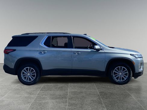 Used 2023 Chevrolet Traverse LT FWD image 6