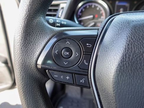 Certified 2020 Toyota Camry LE image 16